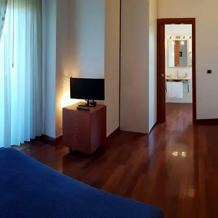 Apartment At Pineto